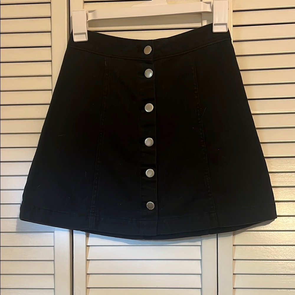 H&M Black A-line Mini Skirt Casual